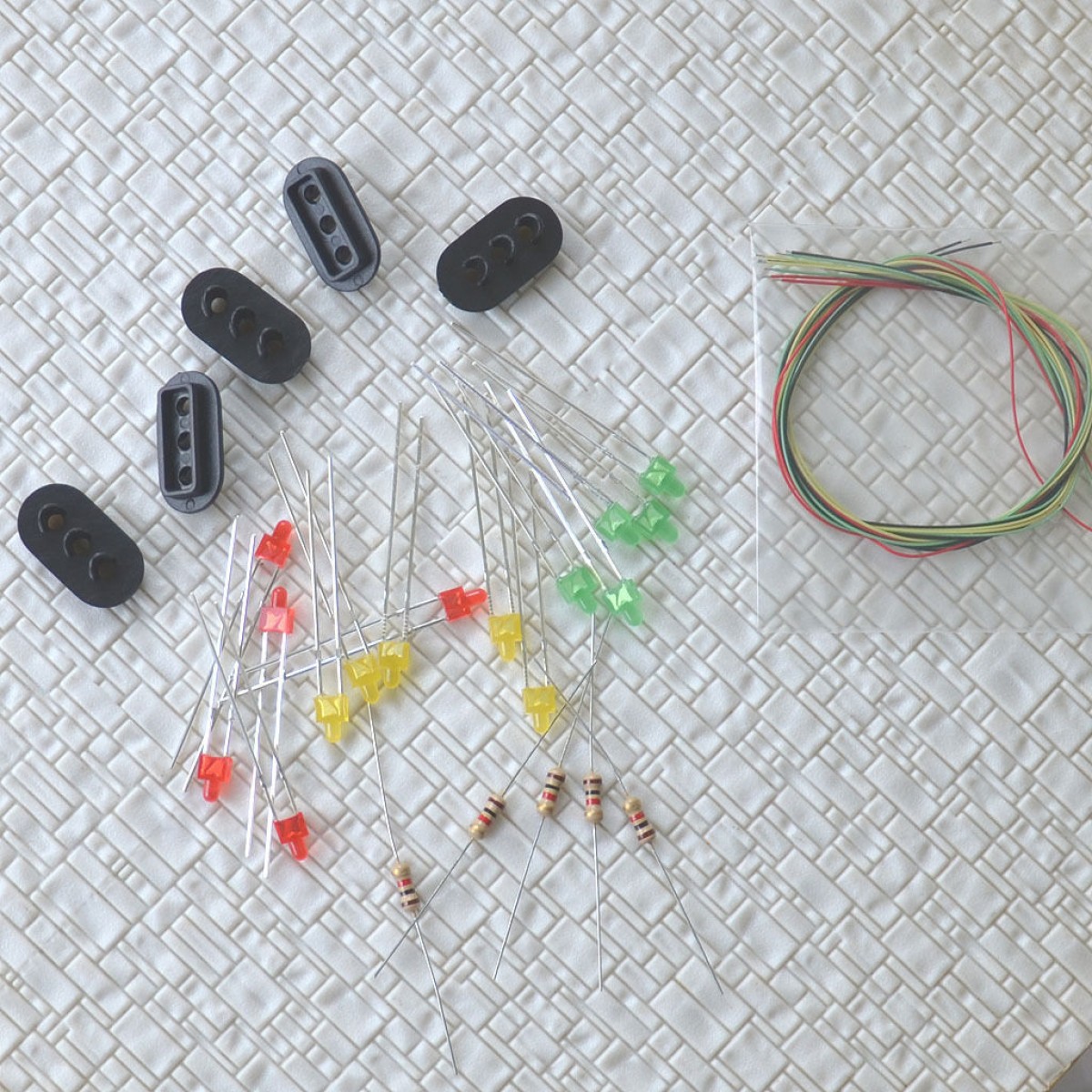 5 sets Target Faces + Accessories for Railway signal HO Scale 3 Aspects 5 sets Target Faces + Accessories for Railway signal HO Scale 3 Aspects